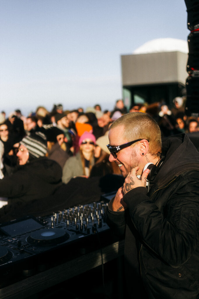 HARMLOS Pilatus White Day Dance 2025 00078