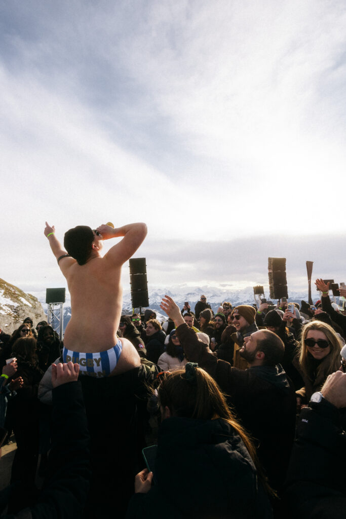 HARMLOS Pilatus White Day Dance 2025 00089