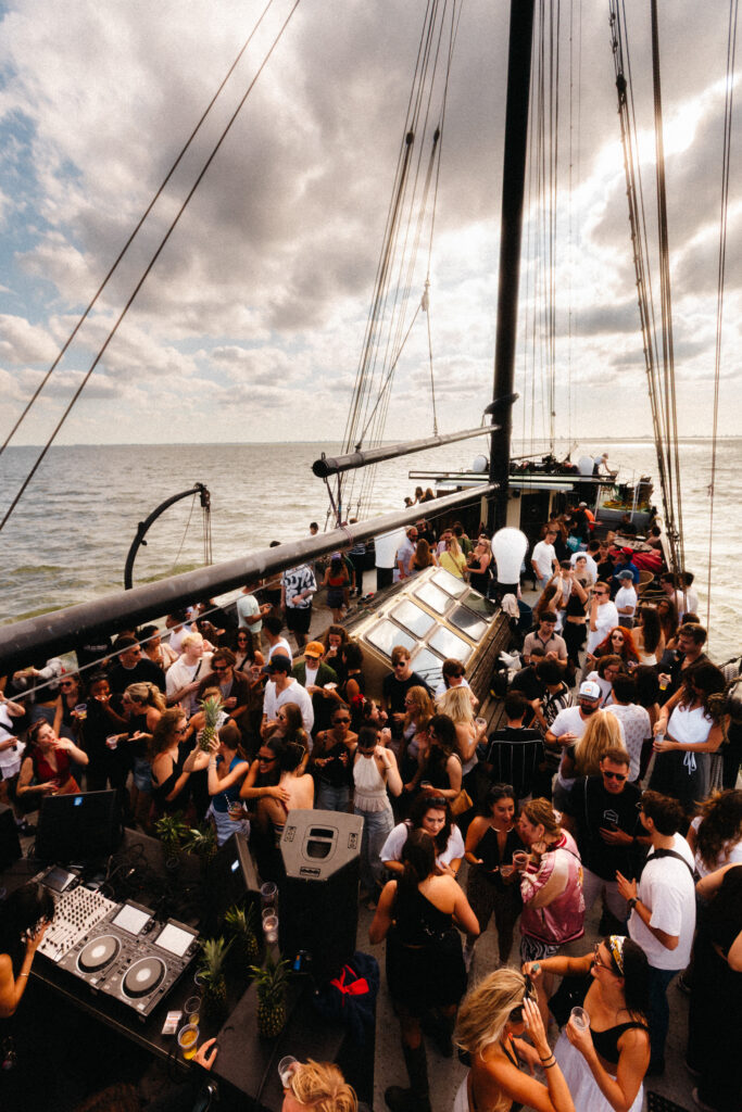 Pineapple Project Boat Party 2025 mario.image 00055