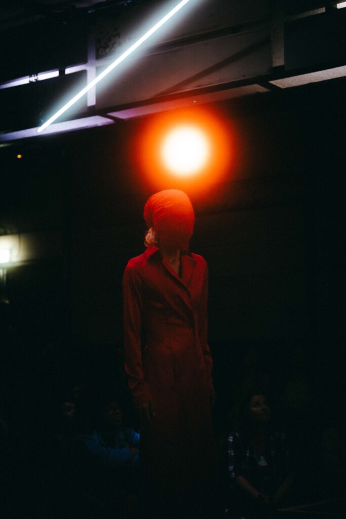 Famil Zaman Performance art Tillatec 202500016