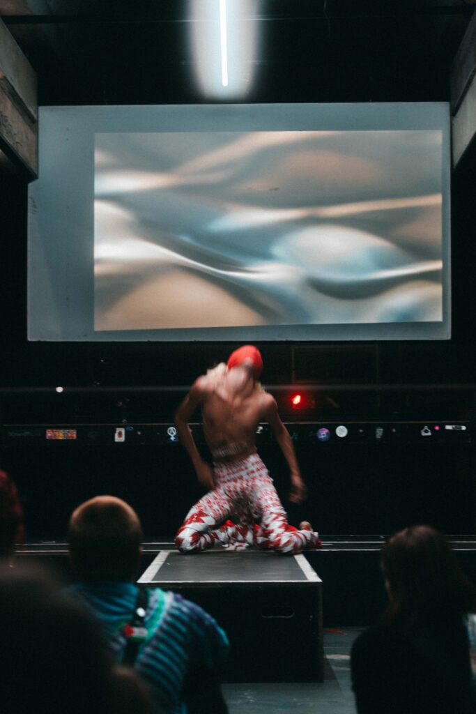 Famil Zaman Performance art Tillatec 202500025