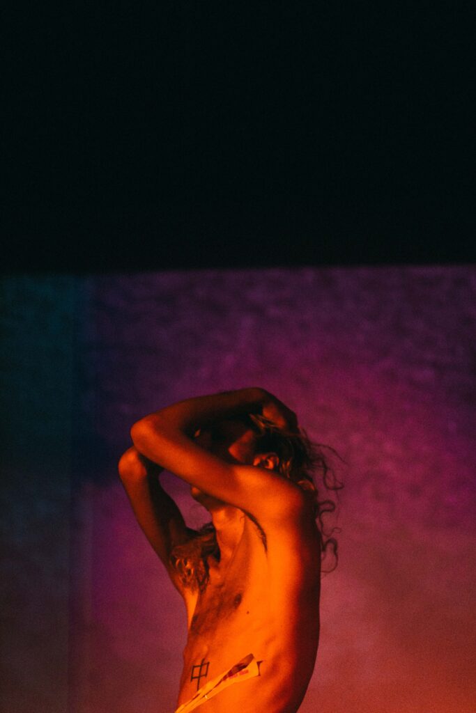 Famil Zaman Performance art Tillatec 202500032