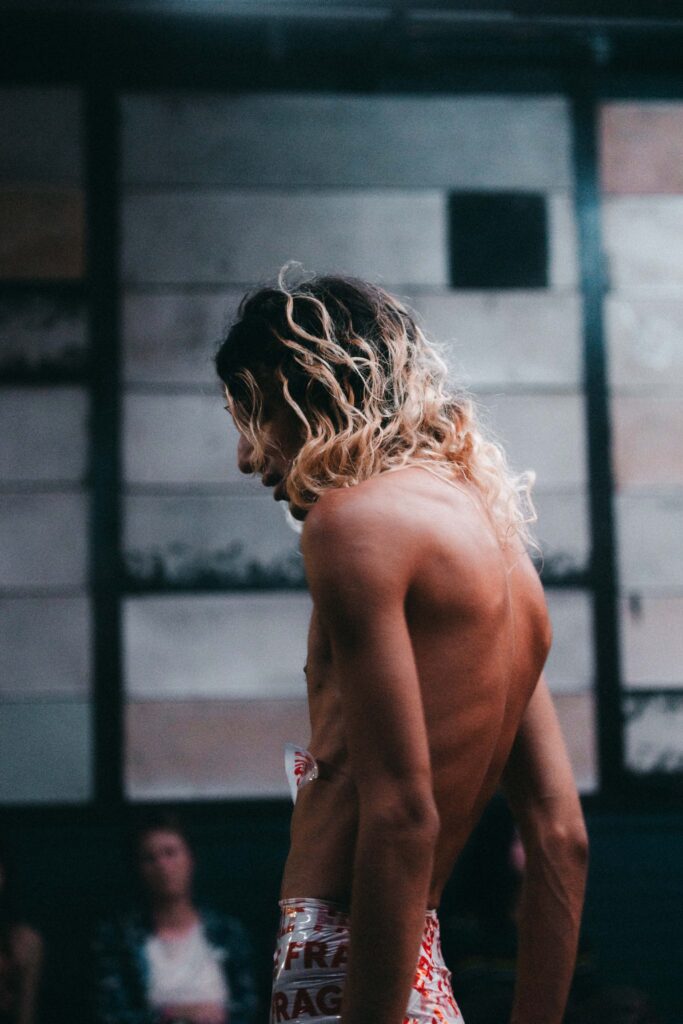 Famil Zaman Performance art Tillatec 202500036